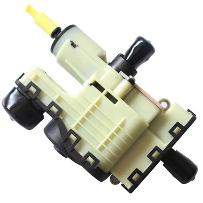 SRC System Diesel Emission Fluid Adblue Pump Untuk Chevrolet GMC 22902634 19300179 20953677