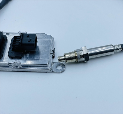 Nox Nitrogen Oxide Sensor 24v Untuk Truk Hyundai Oem 29650-84300 5wk97303
